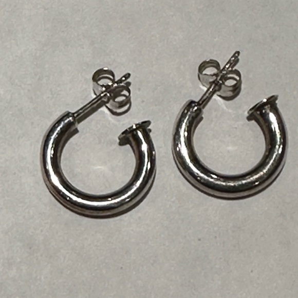 Doug Paulus Sterling Silver Interchangeable Hoop Earrings - Picture 6 of 9